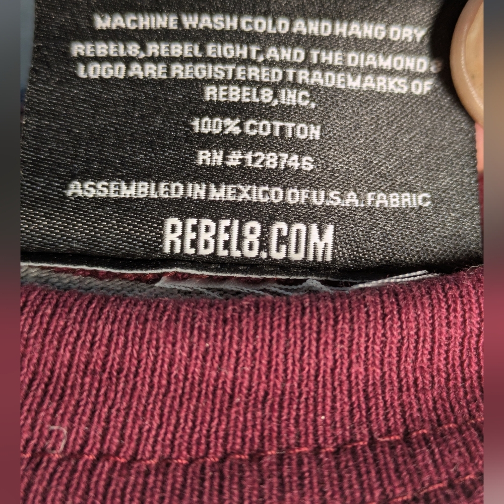 Rebel8 Gray and Maroon Raglan 3/4 Sleeve Men's Shirt - Picture 5 of 7